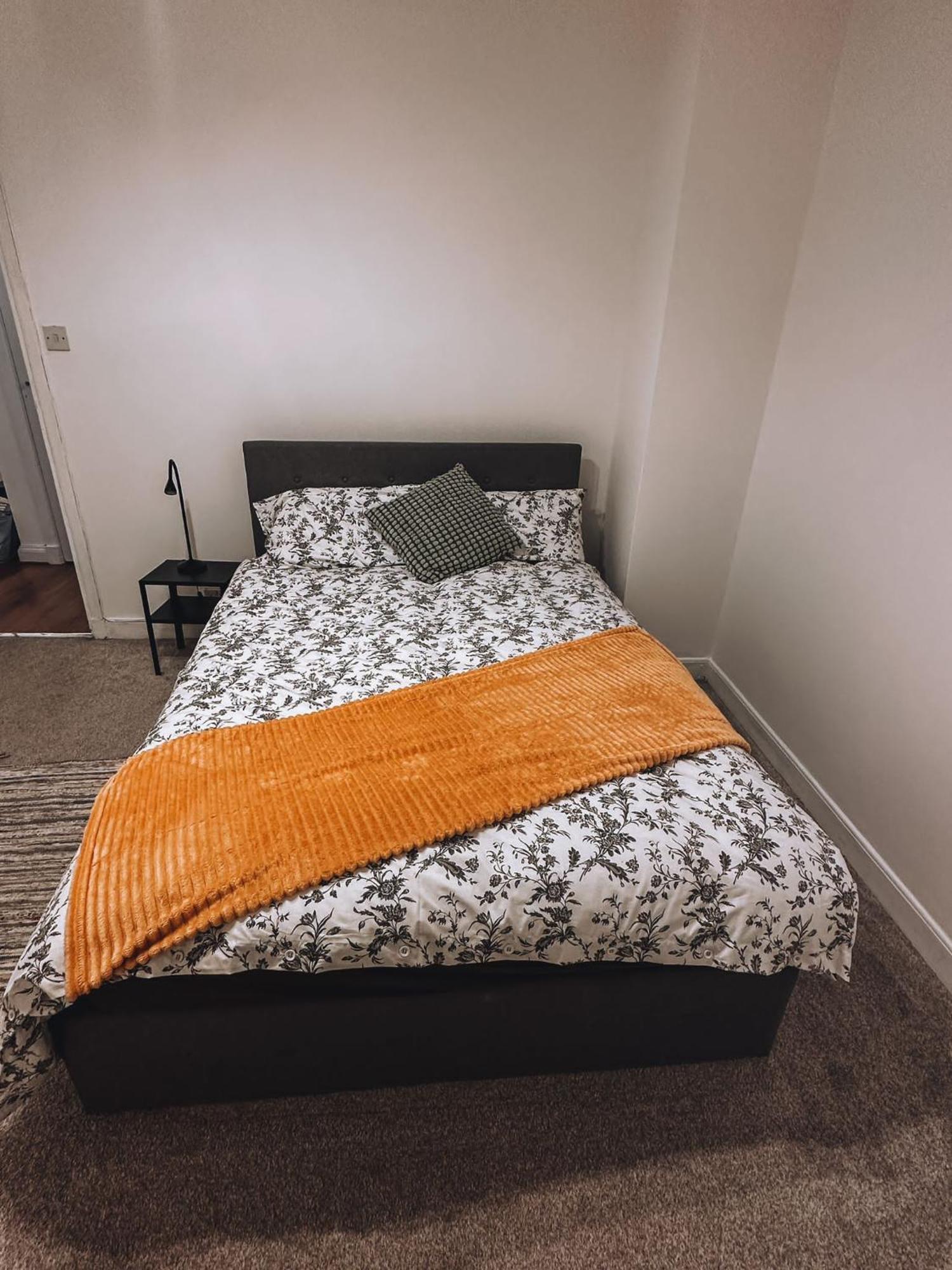 Cosy 2 Bedroom Apartment In Swiss Cottage. 伦敦 外观 照片